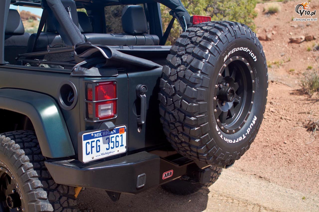 Xplore adventure series 2011 jeep wrangler unlimited #4