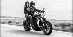 Rozpoczcia sezonu z motocyklami Ducati 2016