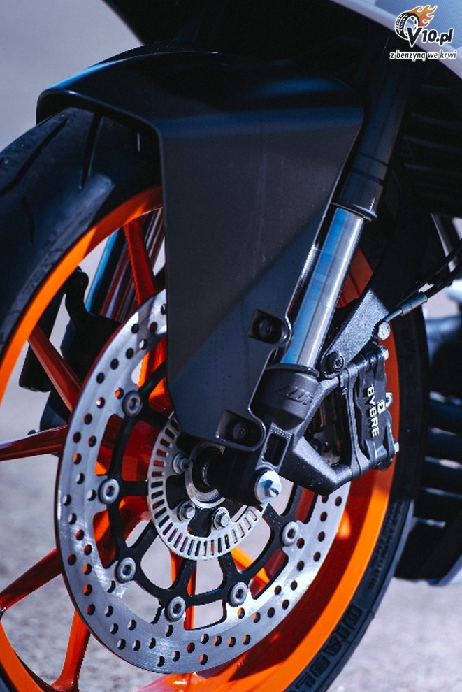 KTM RC390 na 2016 rok