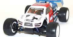 Terenowe modele RC18T2 i RC18B2 w skali 1:18