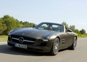 Mercedes SLS AMG Roadster - urywa gow z... wraenia
