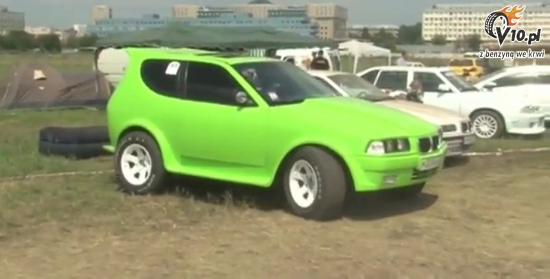 Lada niva vs bmw #6