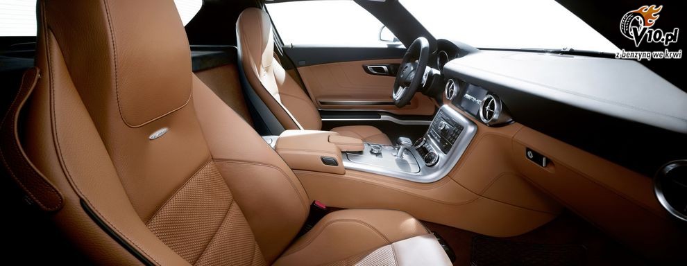 Nowy Mercedes SLS AMG Gullwing