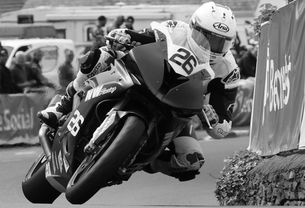 Isle of Man TT - tragiczny wypadek trzeciego motocyklisty