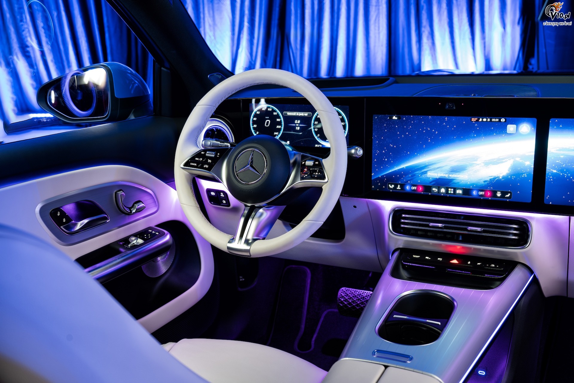 Mercedes GLB 250+ EQ (2026) deska rozdzielcza