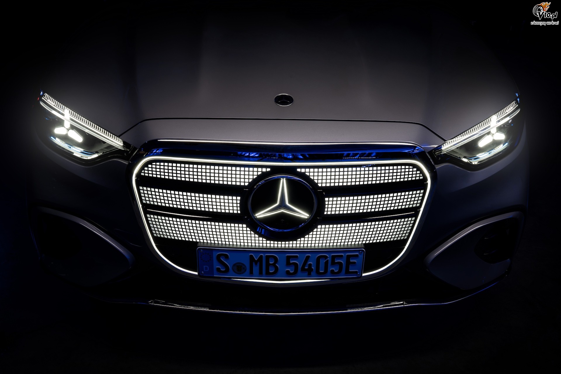 Mercedes GLC 400 EQ (2026) grill