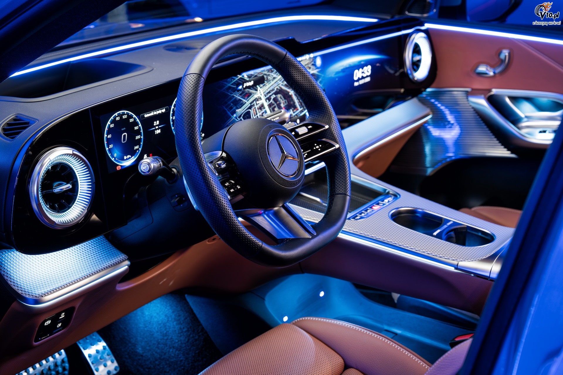 Mercedes GLC 400 EQ (2026) deska rozdzielcza