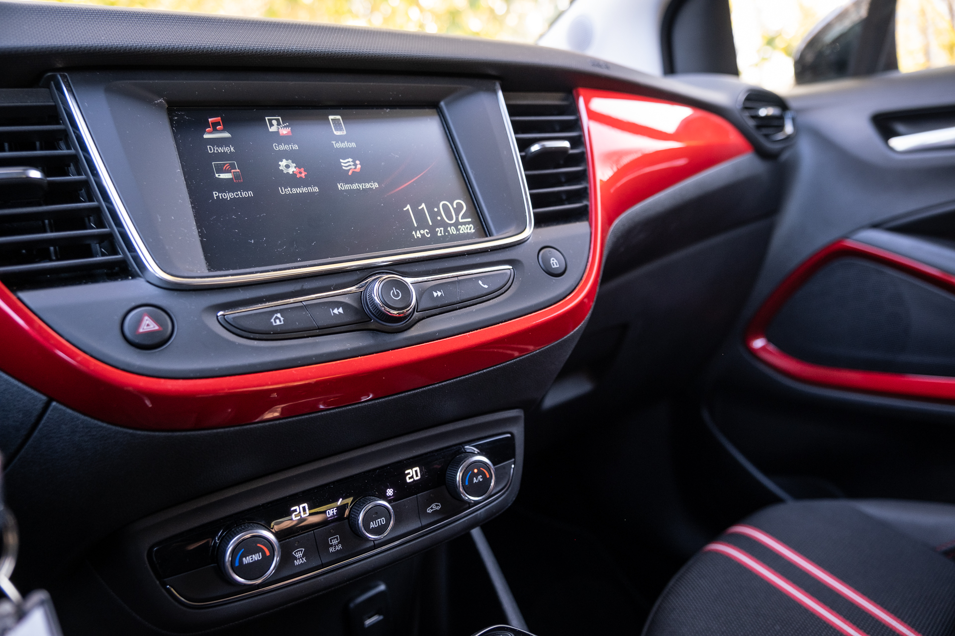 Opel Crossland 2023 - deska rozdzielcza