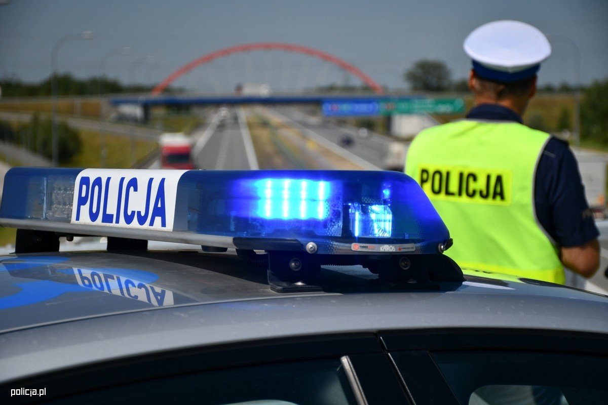 Mandaty i punkty karne (fot. Policja)
