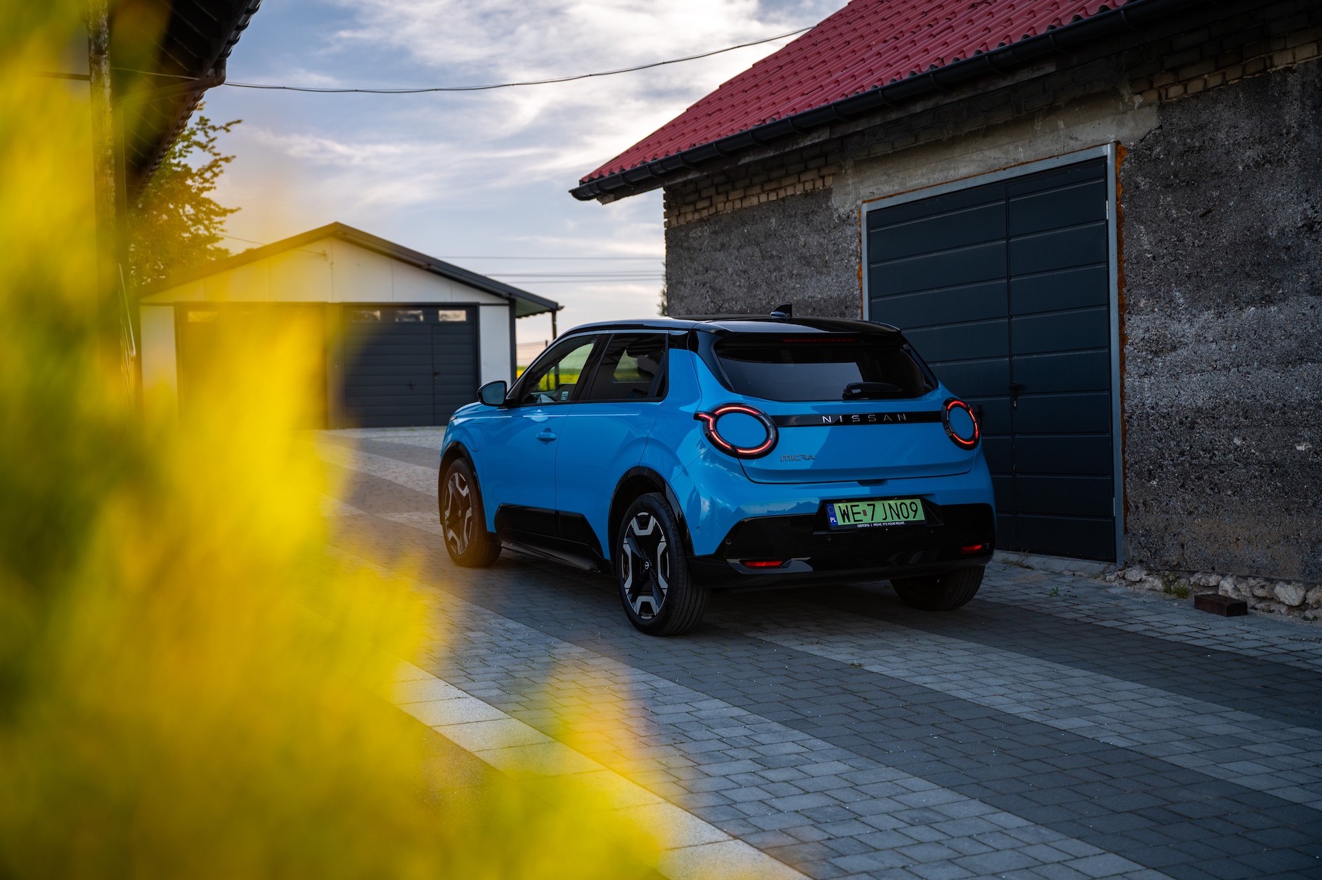 Nissan Micra elektryczny tył