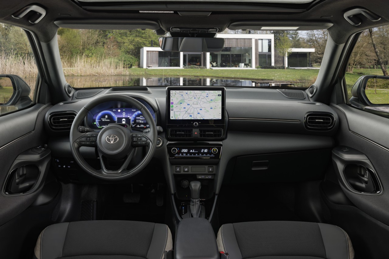 Toyota Yaris Cross High Grade Precious Bronze