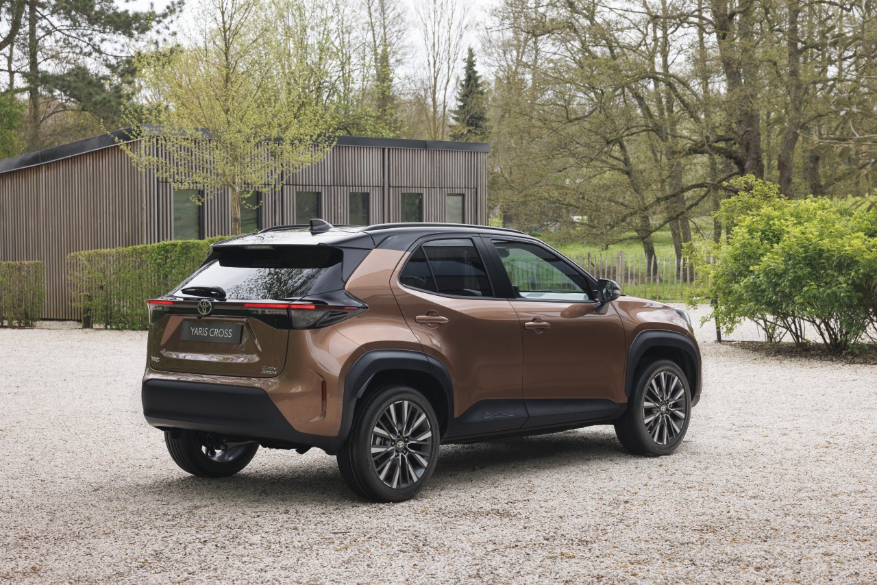 Toyota Yaris Cross High Grade Precious Bronze