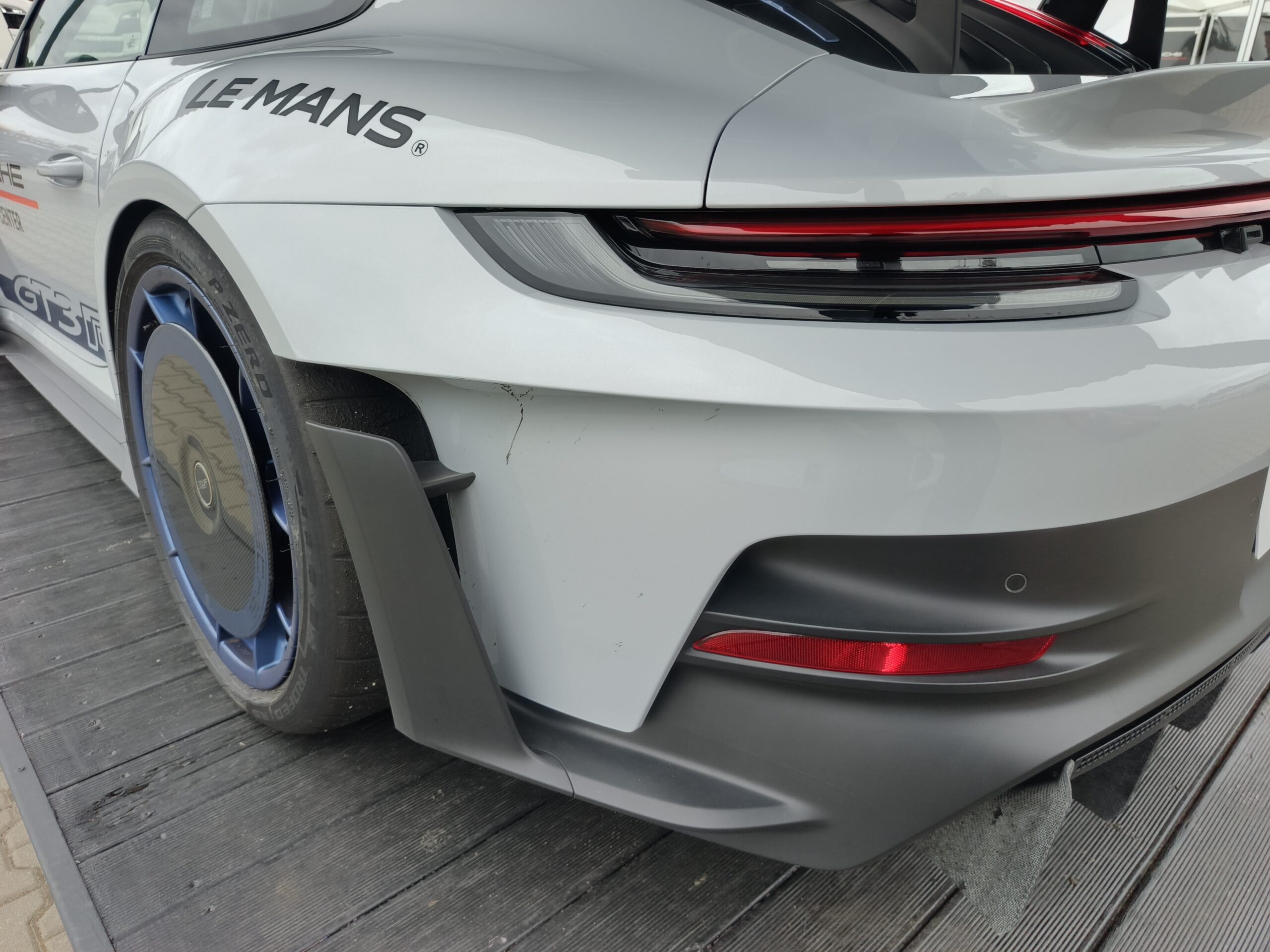 Porsche 911 GT3 RS (992) Manthey Kit (fot. Przemysław Garczyński / V10.pl)