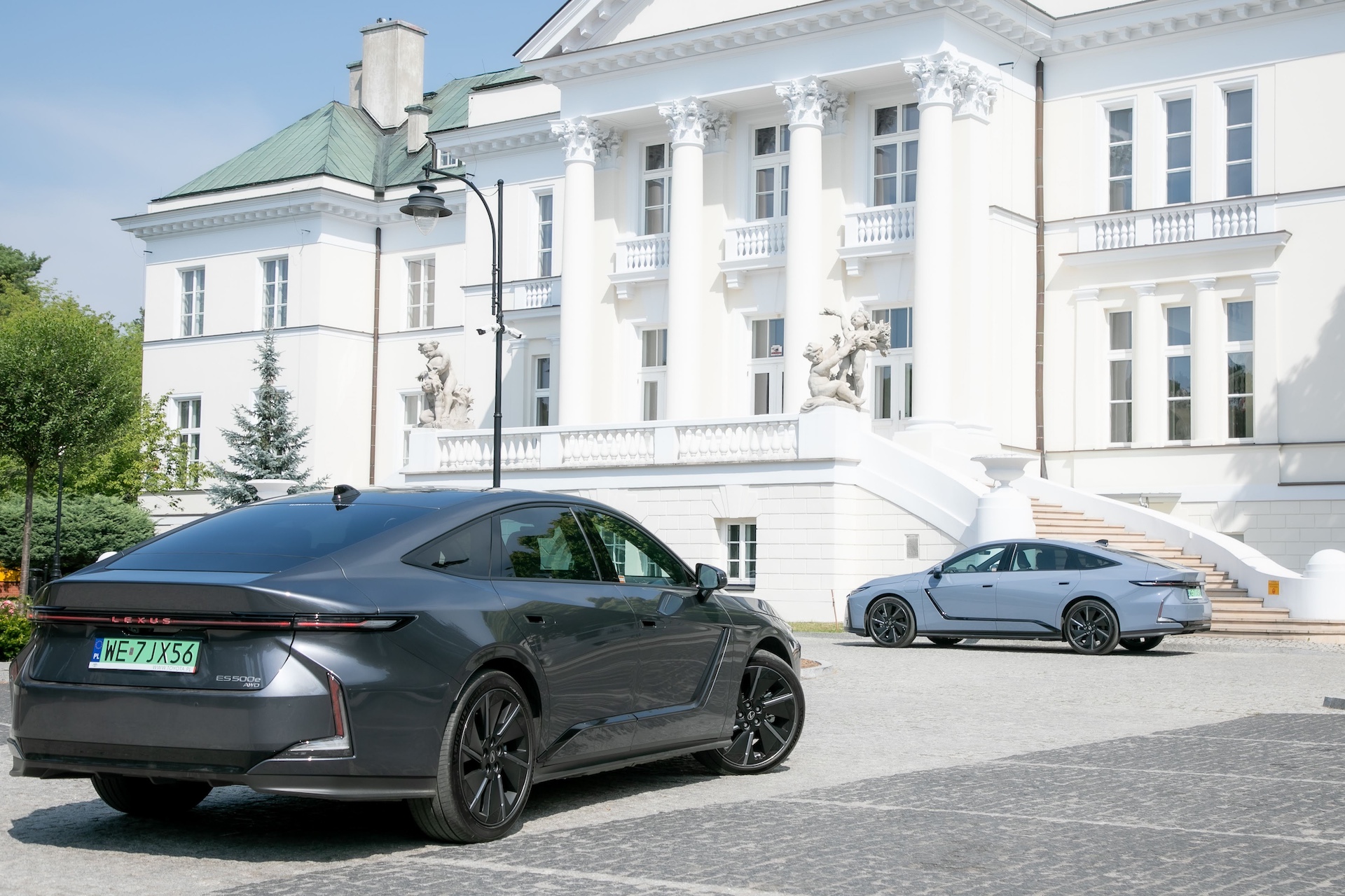 Lexus ES 500e tył