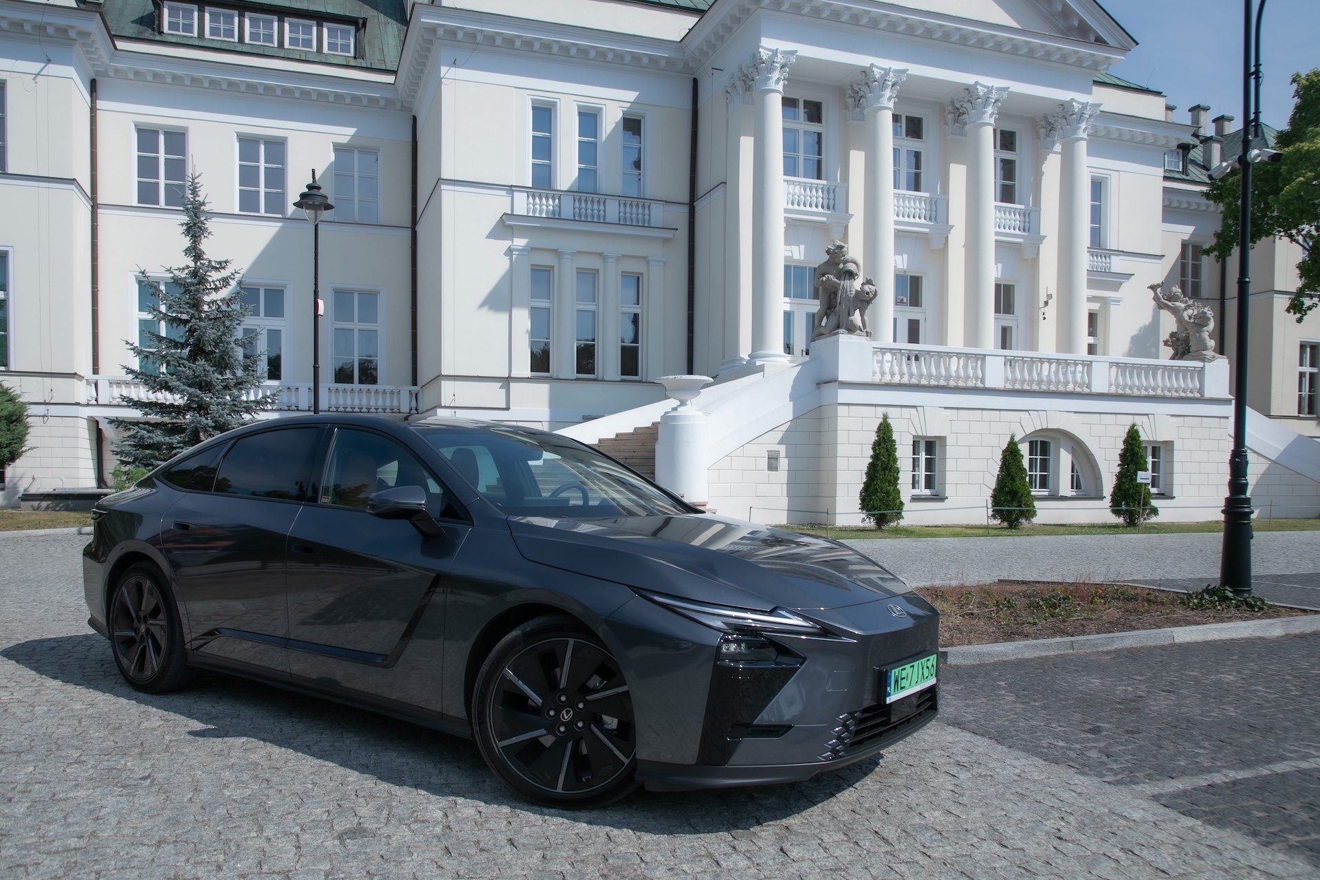 Lexus ES 500e prz&oacute;d