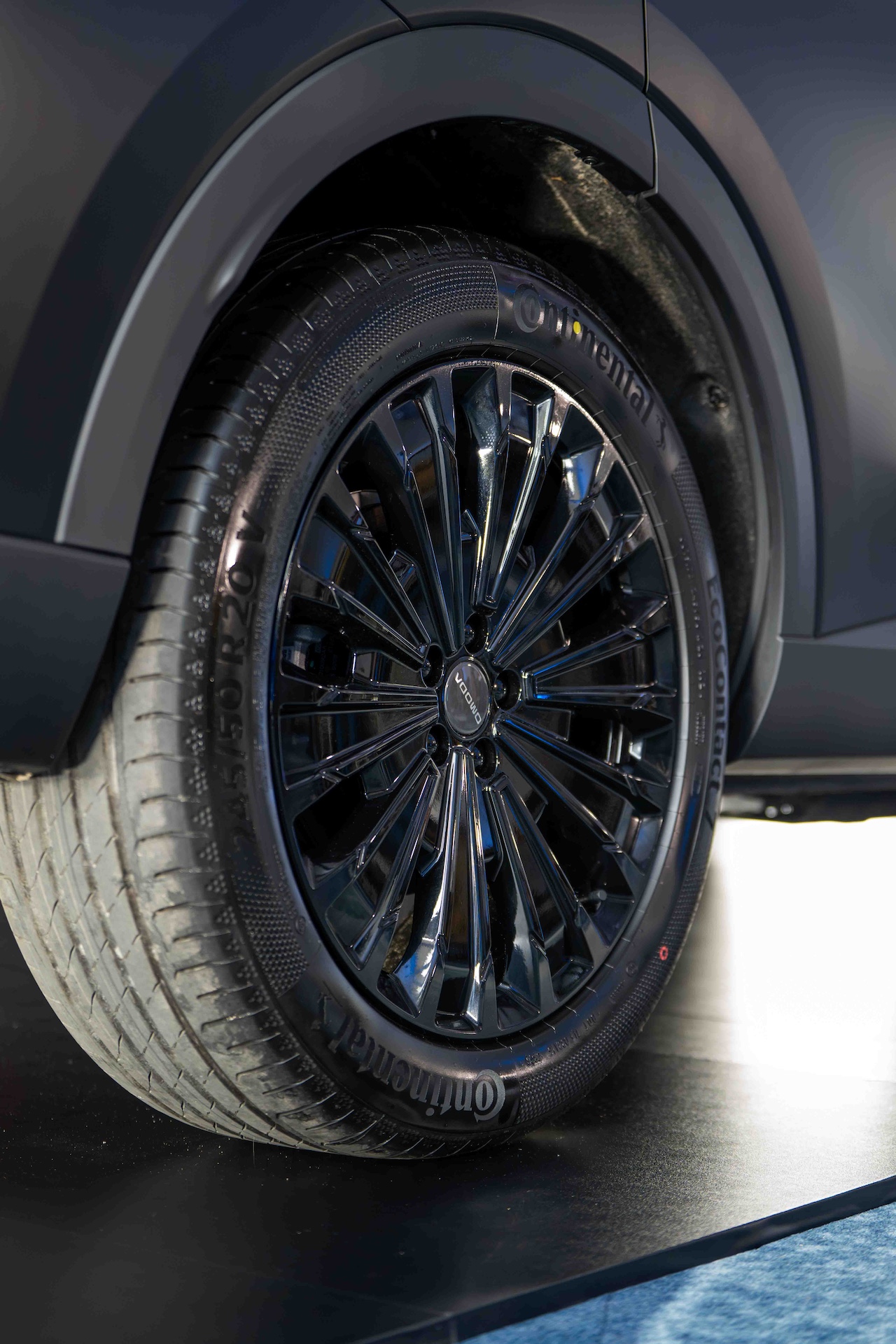 OMODA 9 Black Night koła