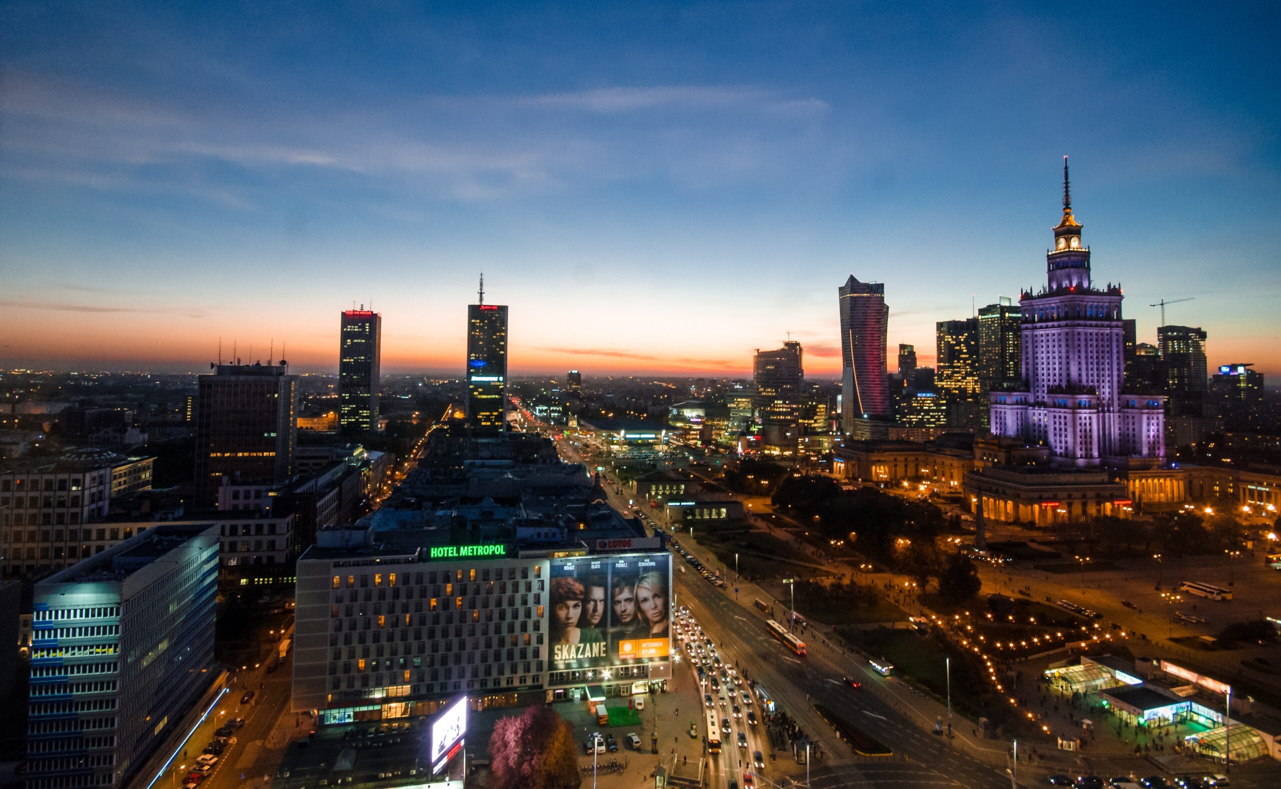 Nowe zasady wjazdu do centrum Warszawy (Fot. Rudy and Peter Skitterians / Pixabay)