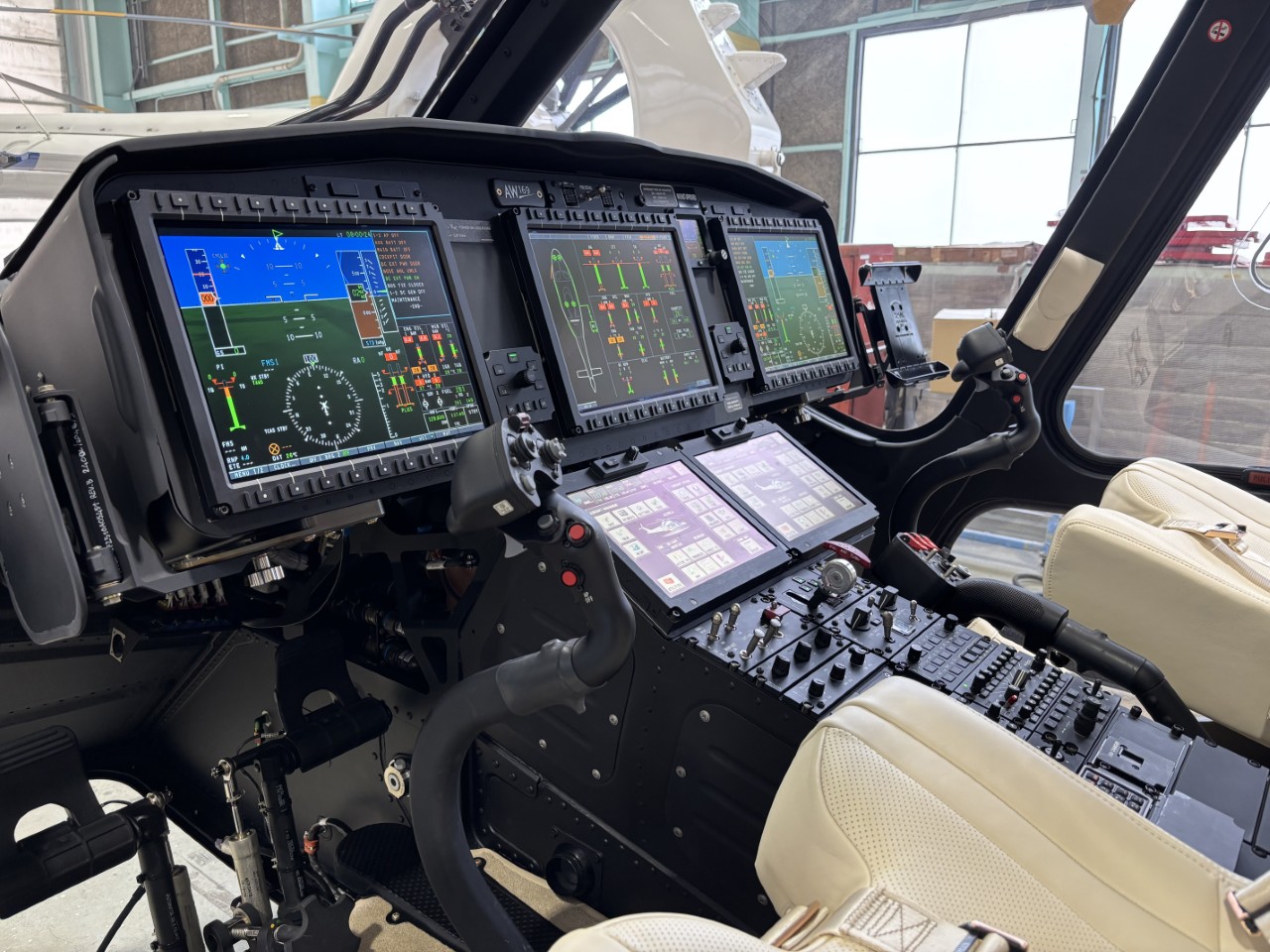 Lexus Helicopter &ndash; Leonardo AW169 (fot. Lexus Flight)