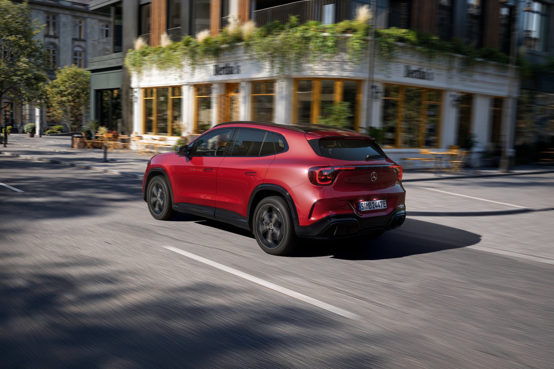 Mercedes GLA elektryczny 2026 tył