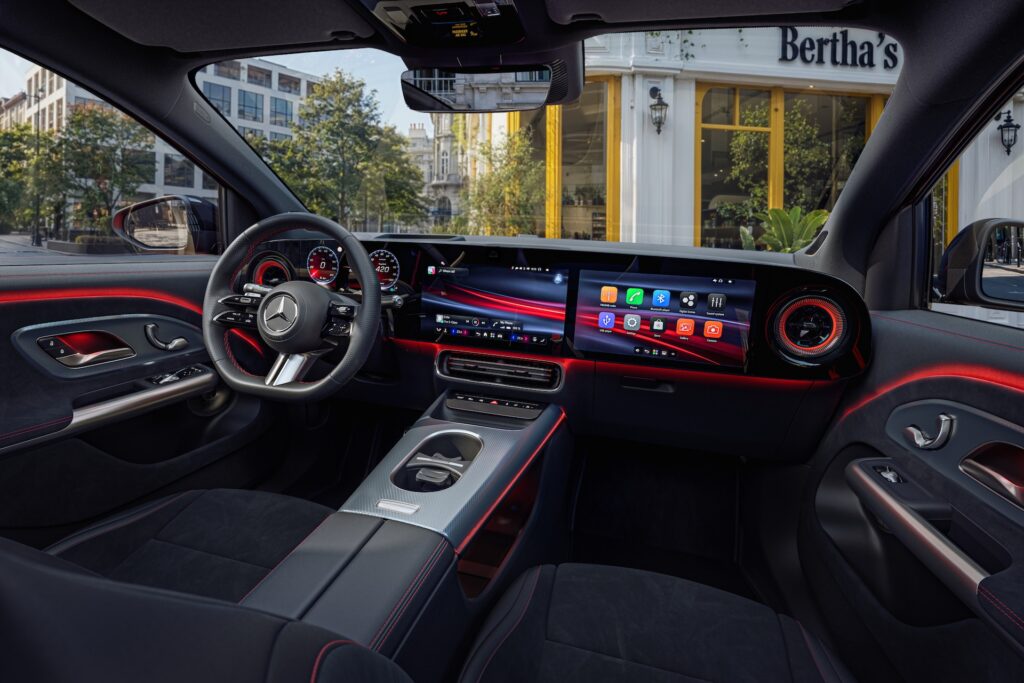 Mercedes GLA elektryczny wnętrze