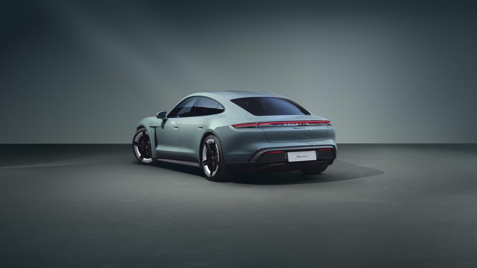 Porsche Taycan 4 (2024) (fot. Porsche AG)