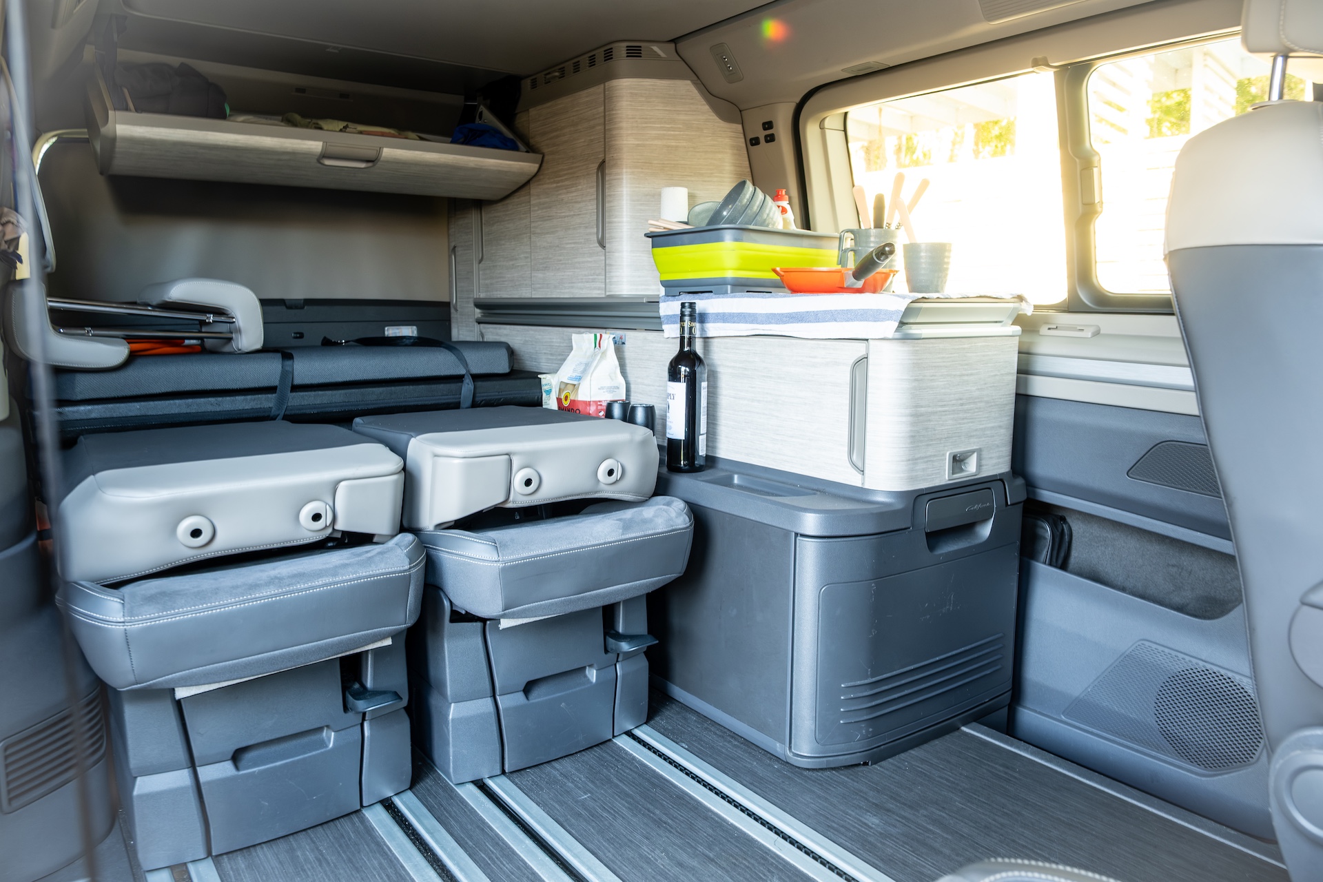 Volkswagen California Ocean T7 kuchnia