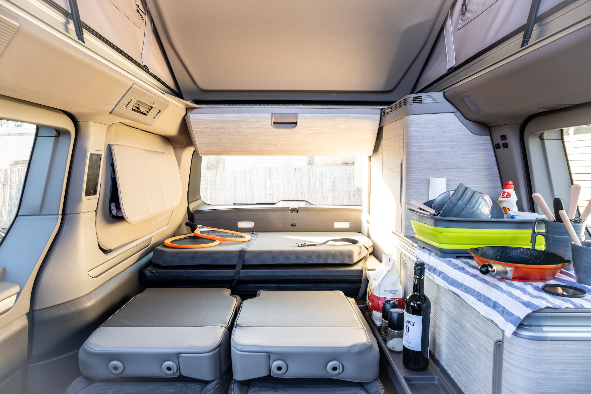 Volkswagen California Ocean T7 miejsce z tyłu