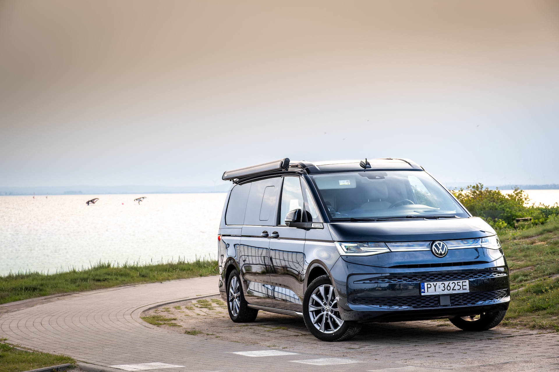 Volkswagen California Ocean T7 widok 3/4 prz&oacute;d