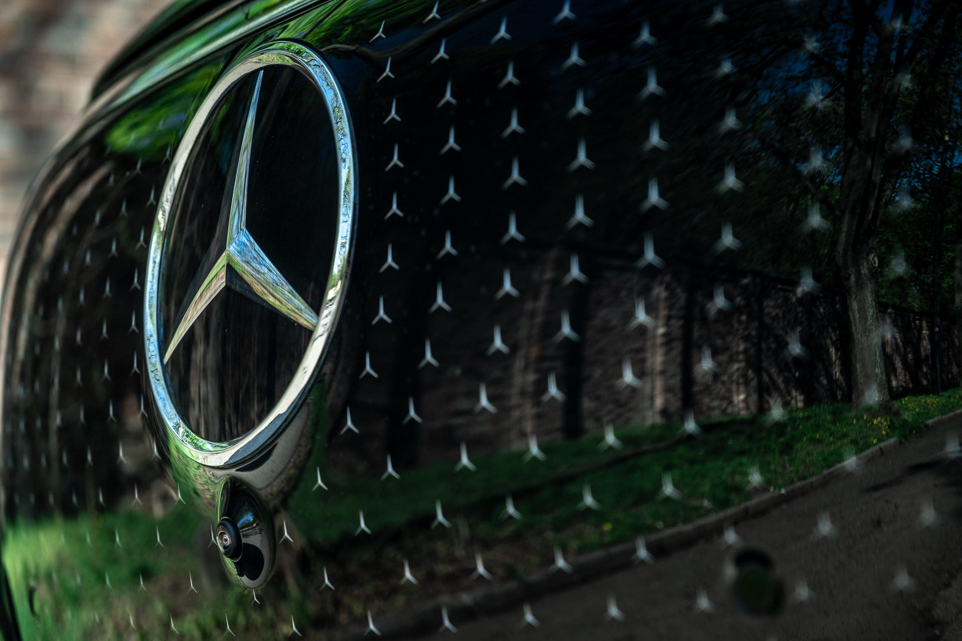 Mercedes-Benz EQS SUV 580 4MATIC grill