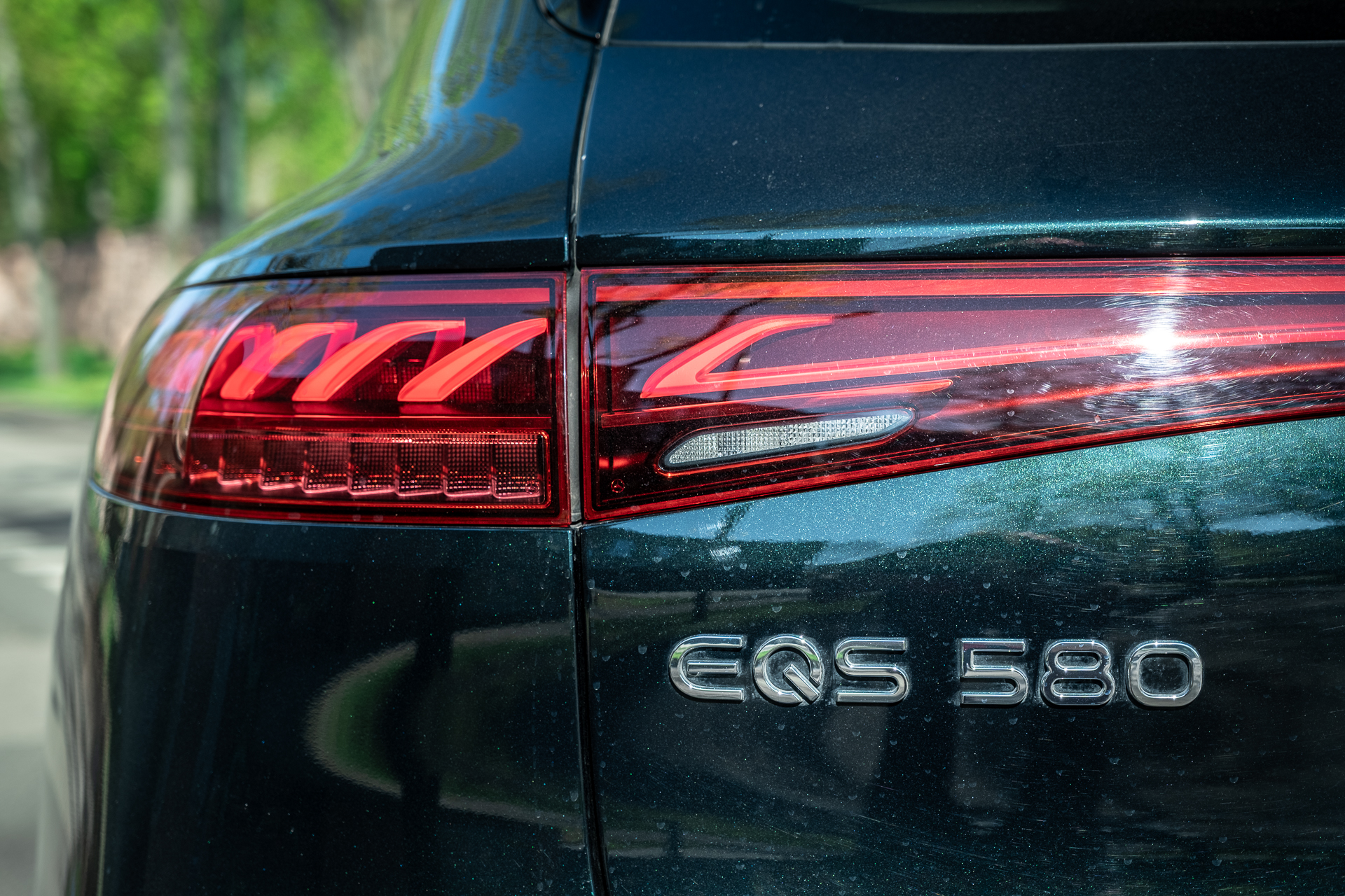 Mercedes-Benz EQS SUV 580 4MATIC znaczek