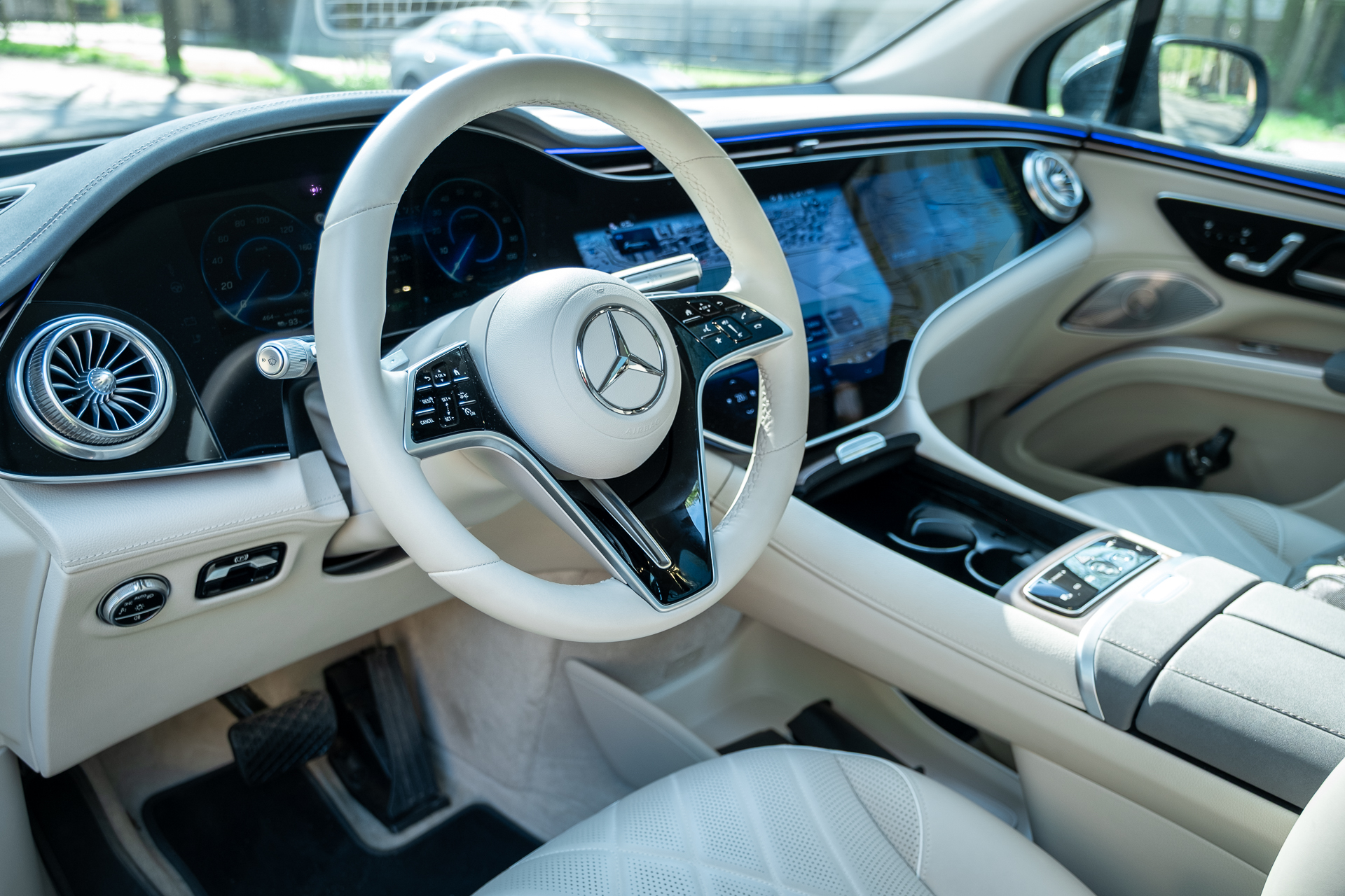 Mercedes-Benz EQS SUV 580 4MATIC wnętrze