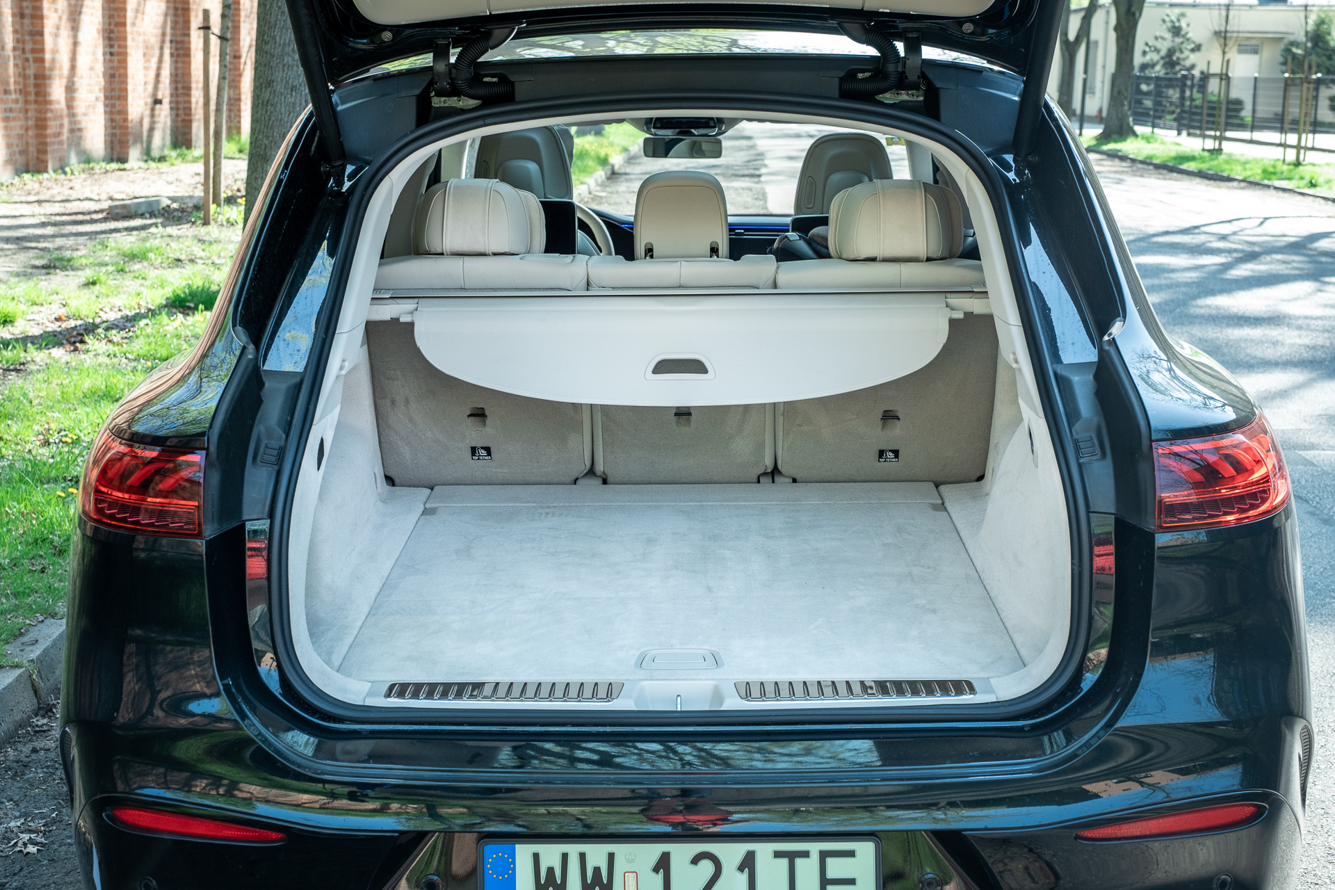 Mercedes-Benz EQS SUV 580 4MATIC bagażnik