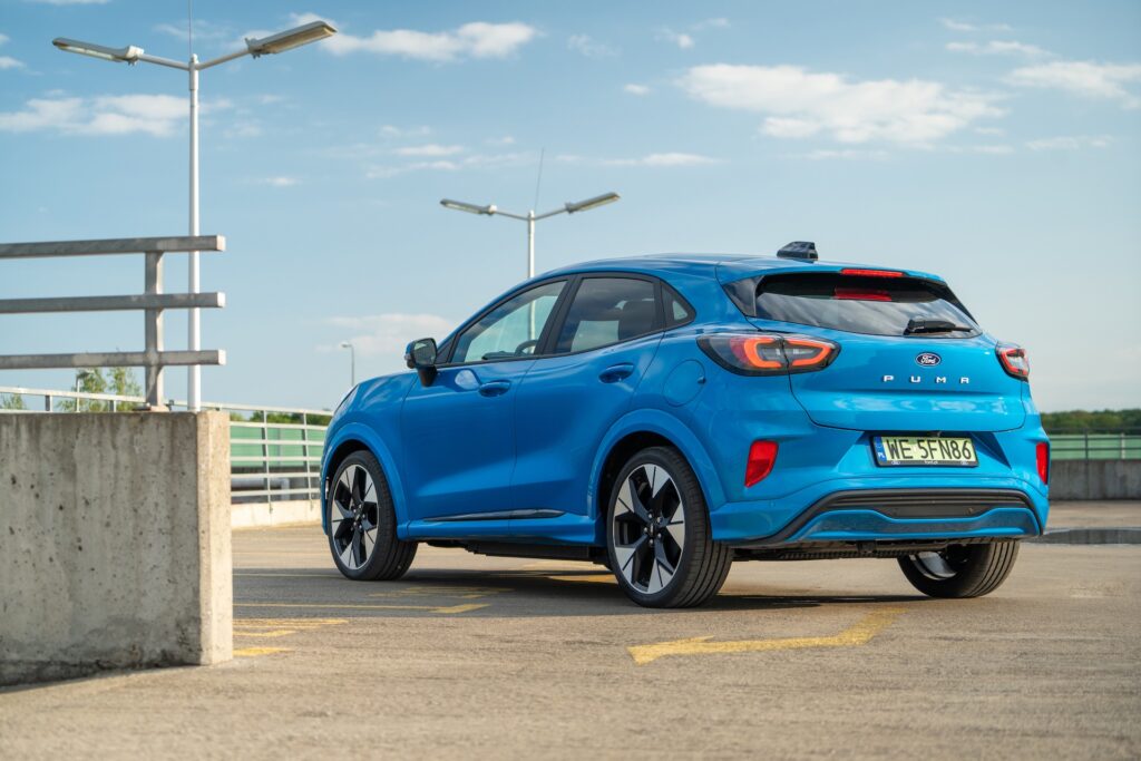 Ford Puma Gen-E widok 3/4 tył