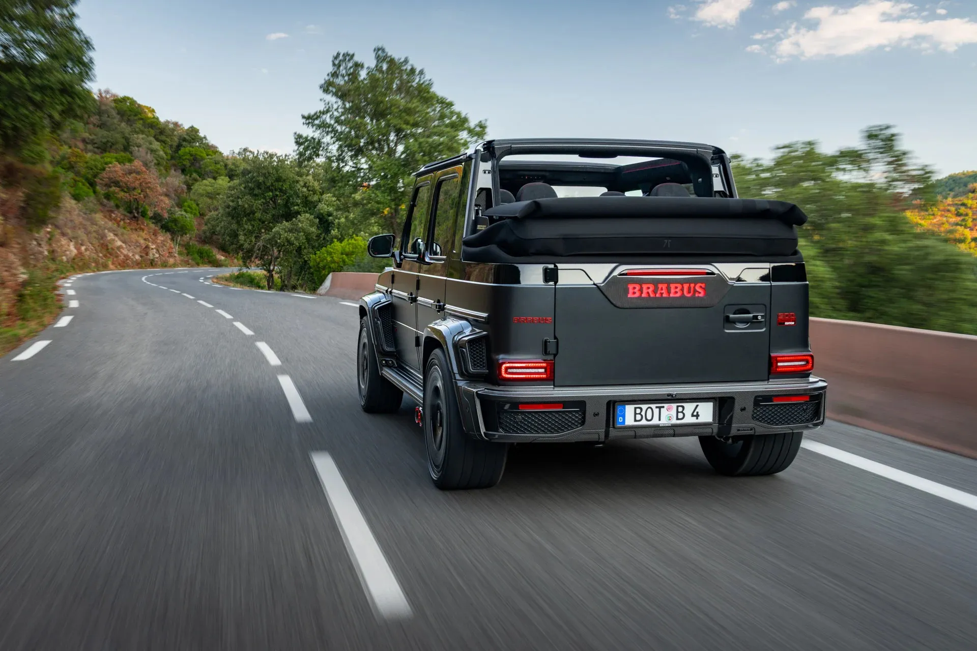 Brabus 900 Rocket Cabrio (Fot. Brabus)