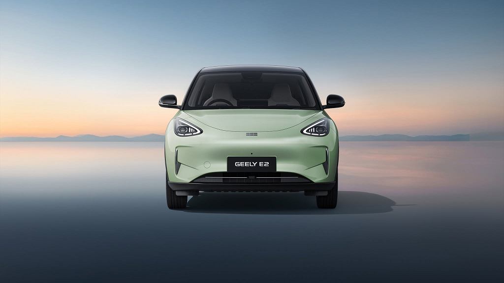 Geely E2 - chiński model, który może namieszać na polskim rynku (fot. Geely)