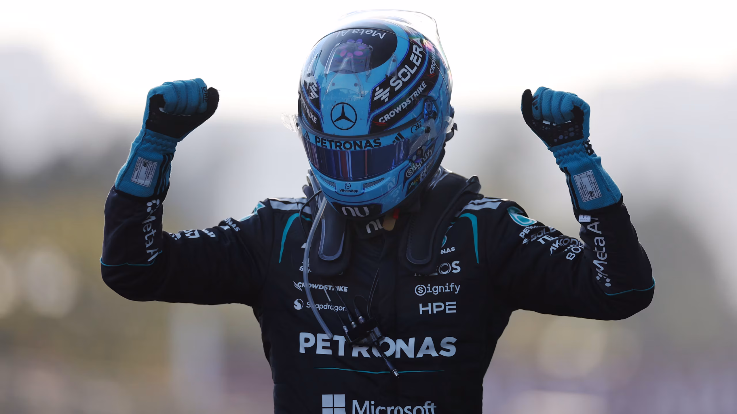 George Russell wygrywa w Baku (Fot. Formuła 1 / Getty Images)