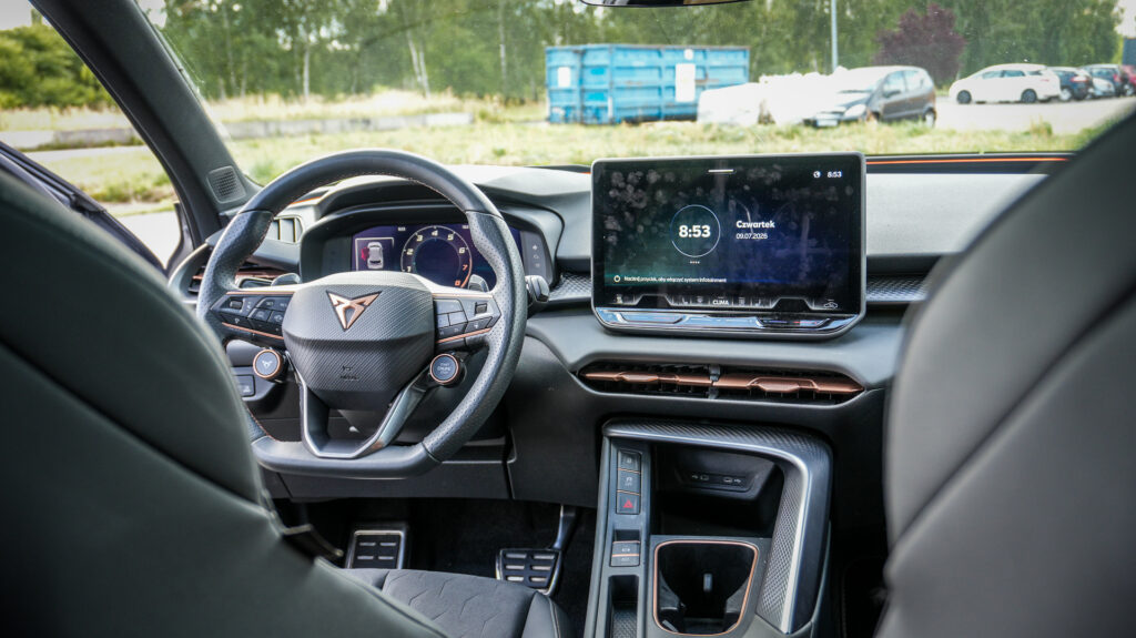 Cupra Terramar deska rozdzielcza