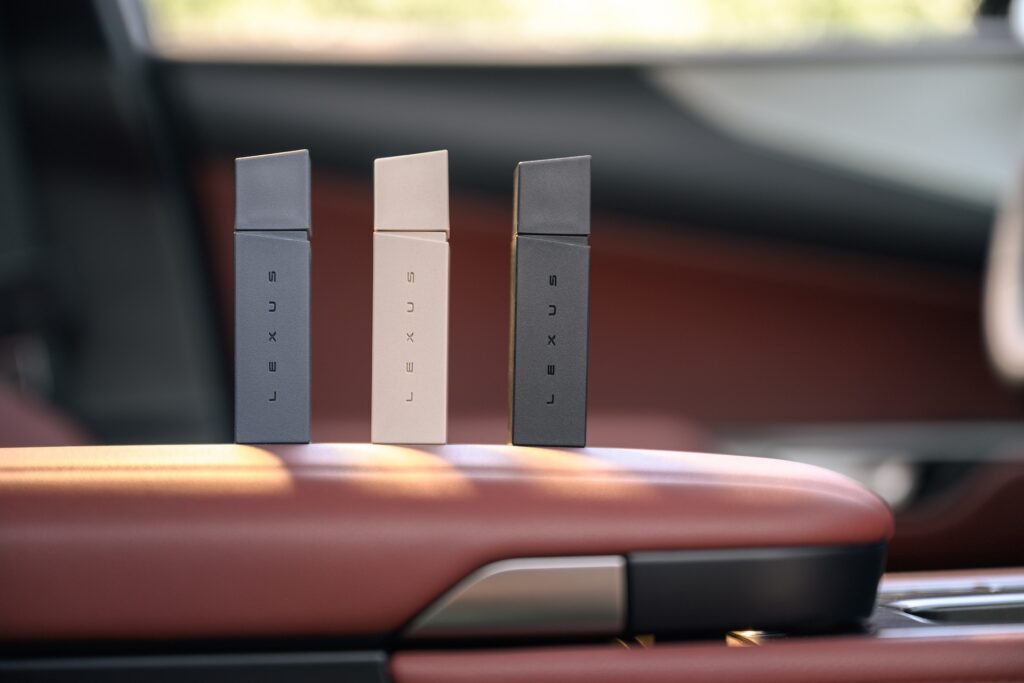 Lexus NX perfumy do auta Sensory Concierge