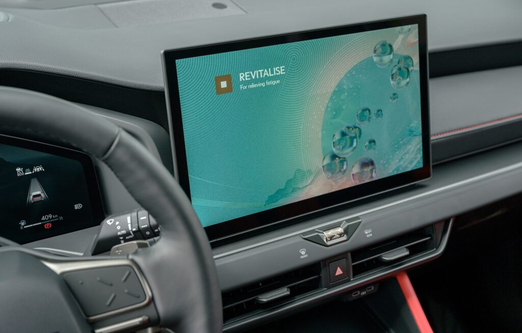 Lexus NX (2026) ekran środkowy