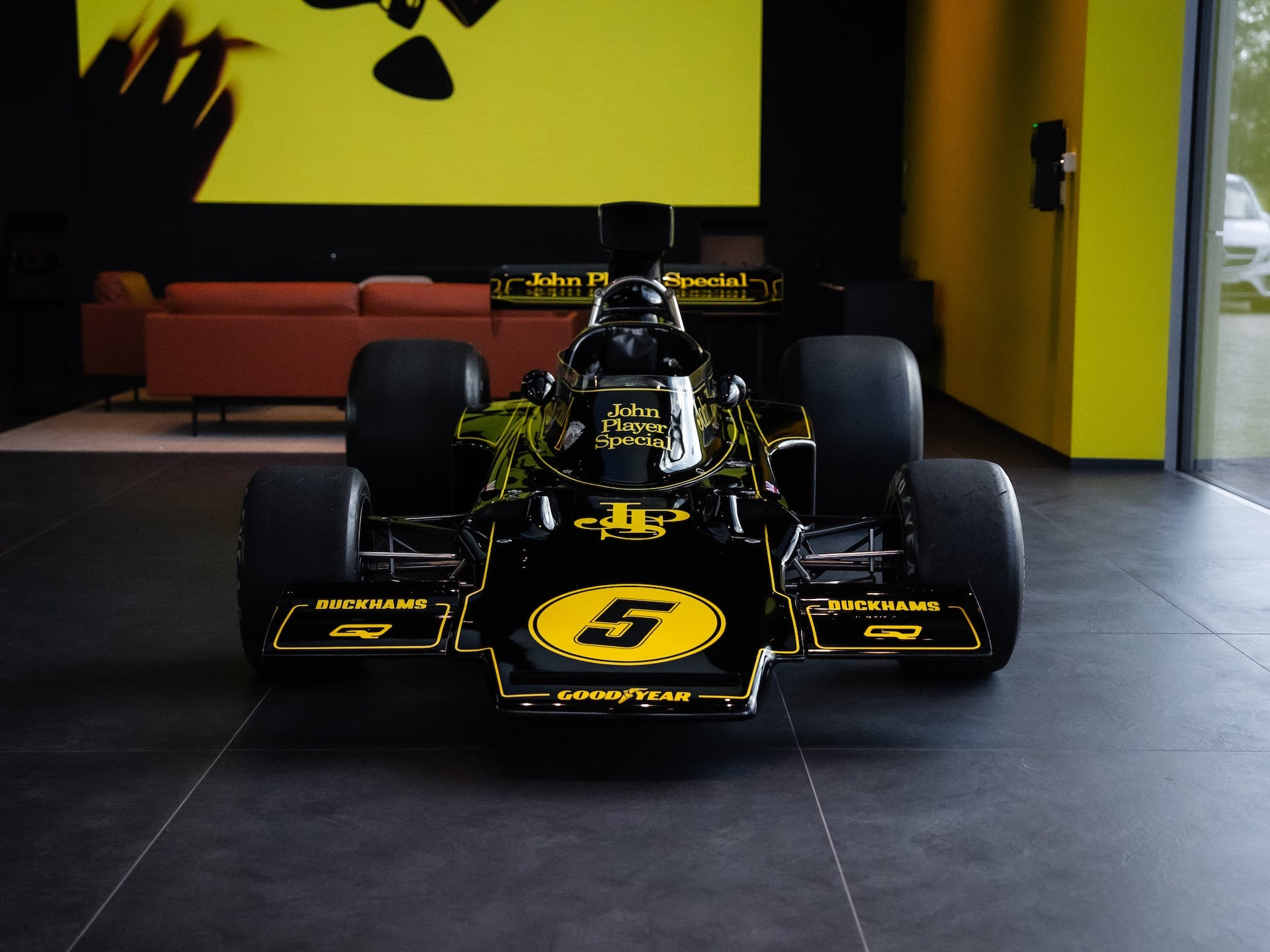 Otwarcie salonu Lotusa w Warszawie (fot. Lotus Cars Poland)