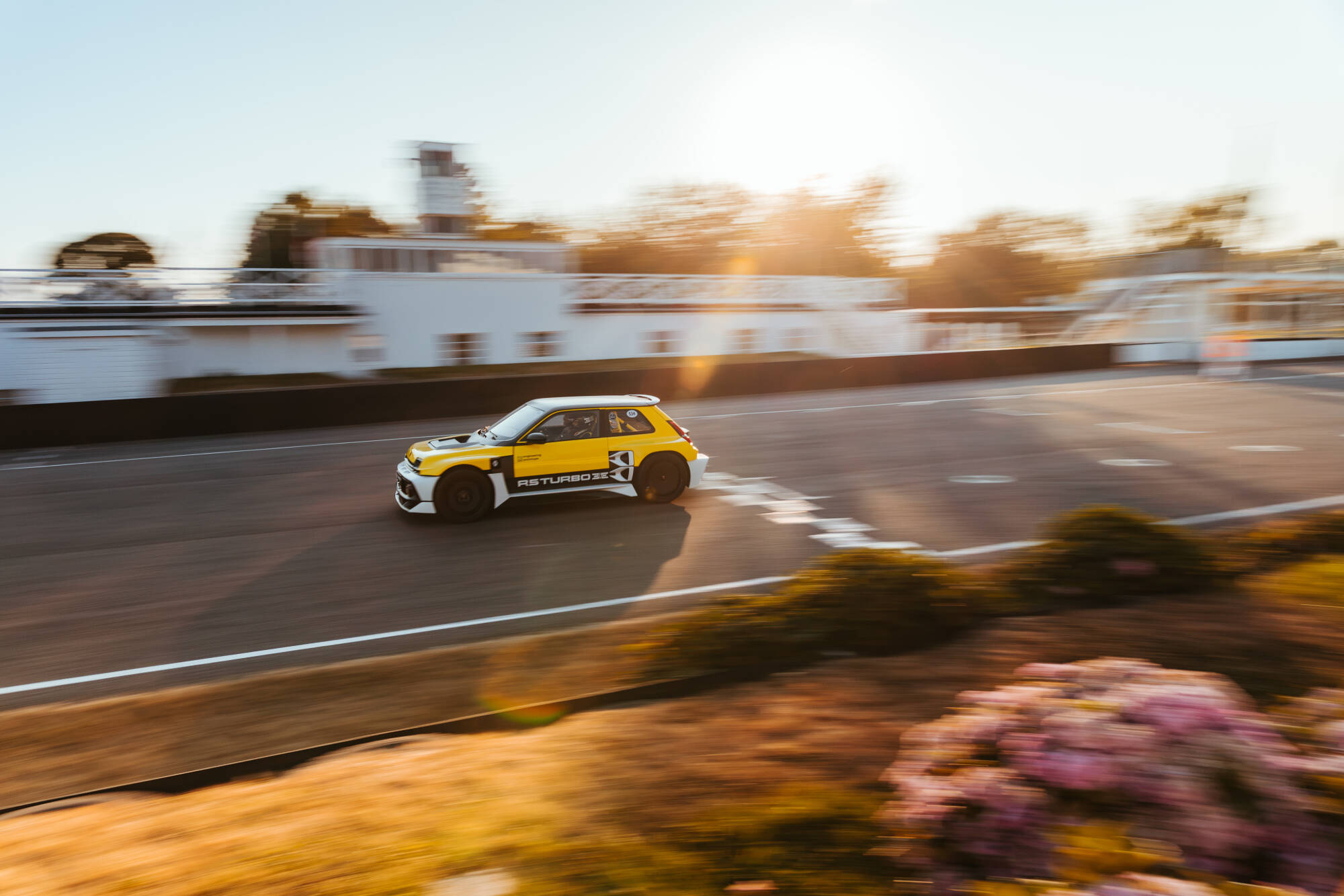 Renault 5 Turbo 3E podczas Goodwood Festival of Speed 2026 (fot. Renault)