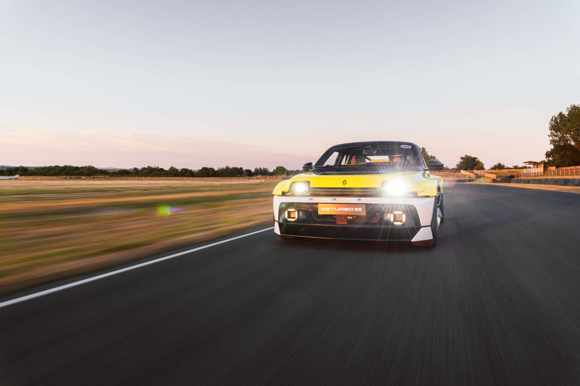 Renault 5 Turbo 3E podczas Goodwood Festival of Speed 2026 (fot. Renault)