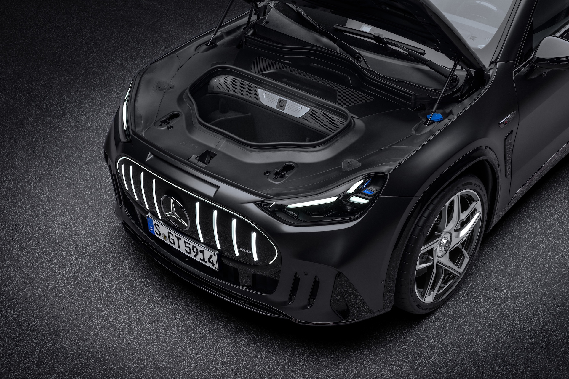 Mercedes-AMG GT SUV bagażnik przód pod maską frunk