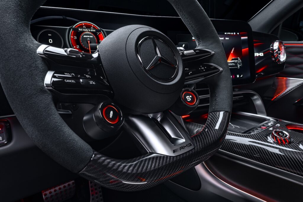 Mercedes-AMG GT SUV kierownica