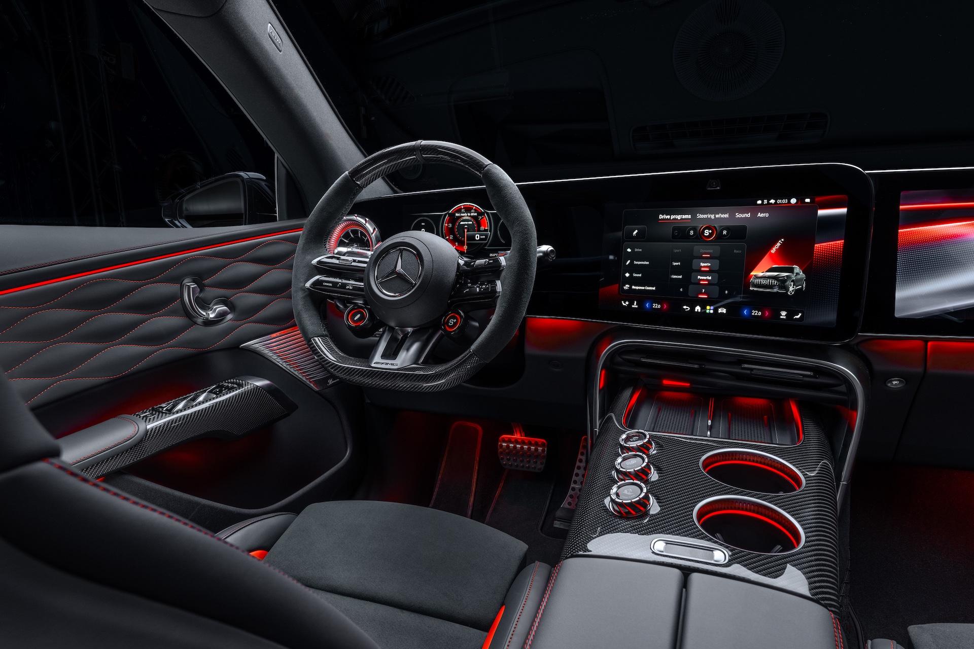 Mercedes-AMG GT SUV deska rozdzielcza