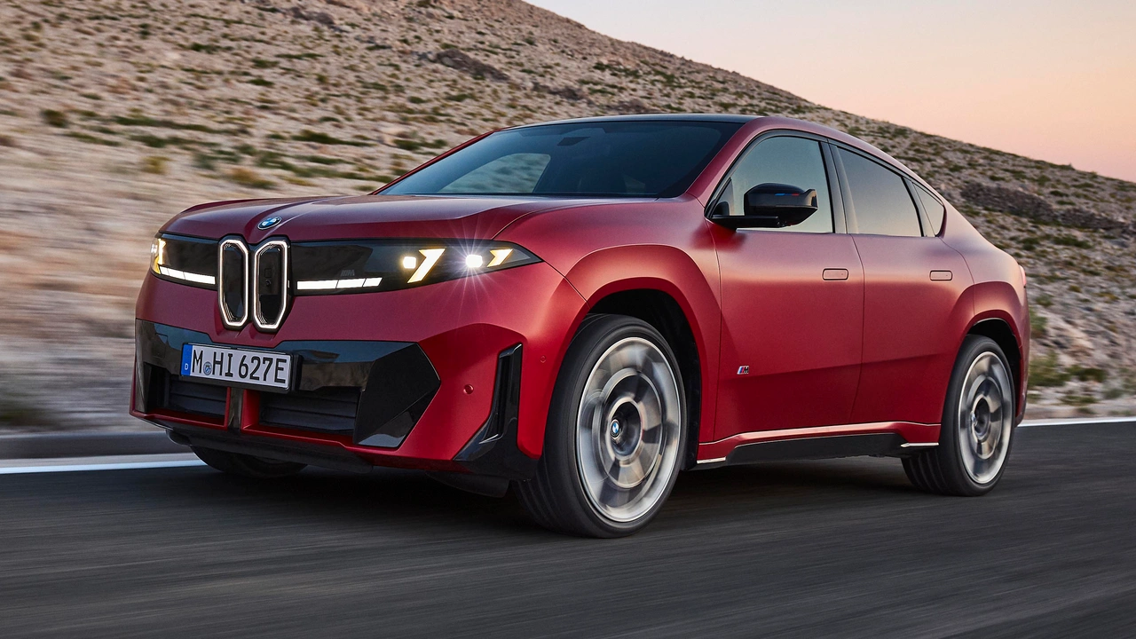 BMW iX4 (fot. BMW)