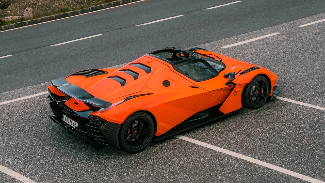 KTM X-Bow GT-XR Spyder (fot. KTM)