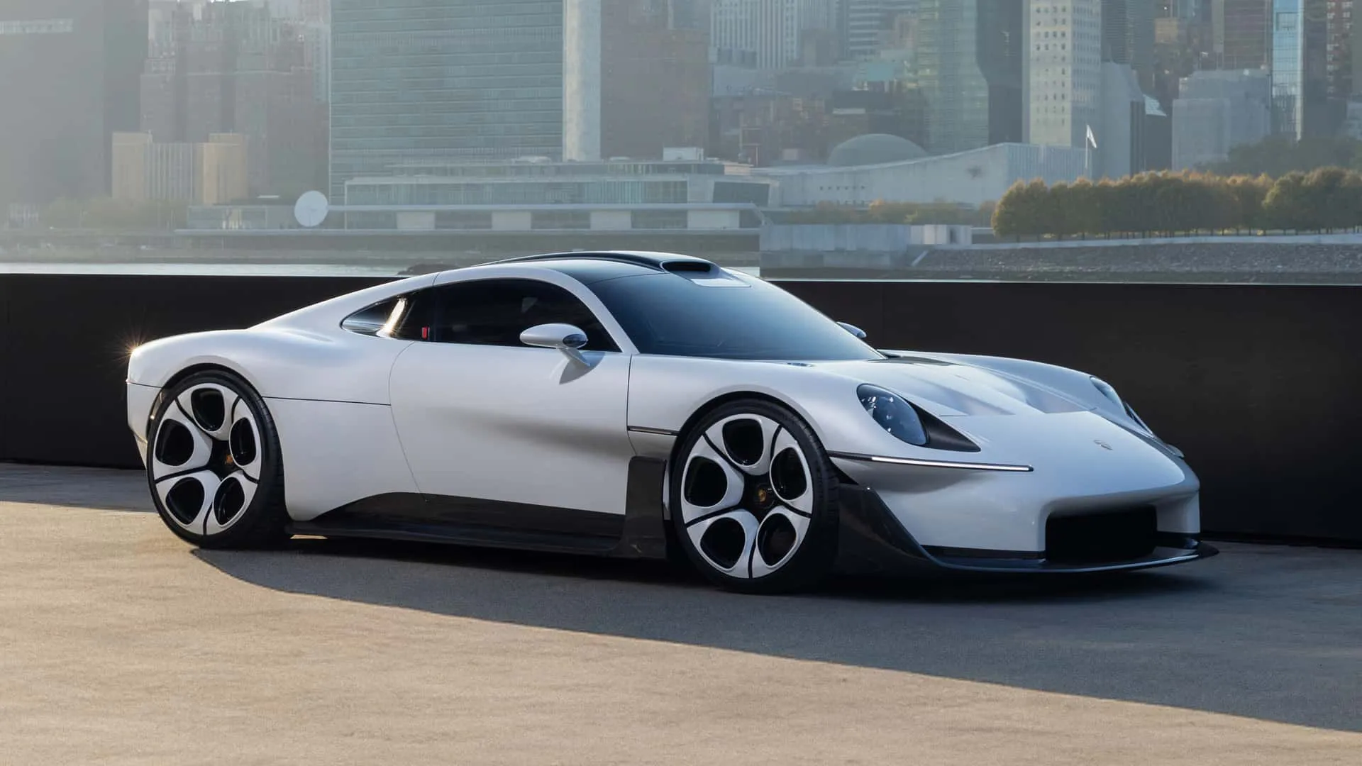 Porsche Mission S (fot. Porsche)