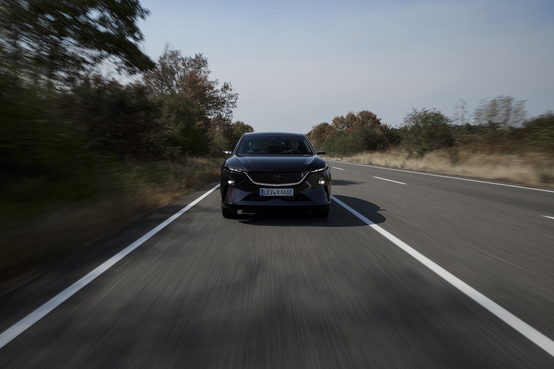 Mazda CX-6e przód